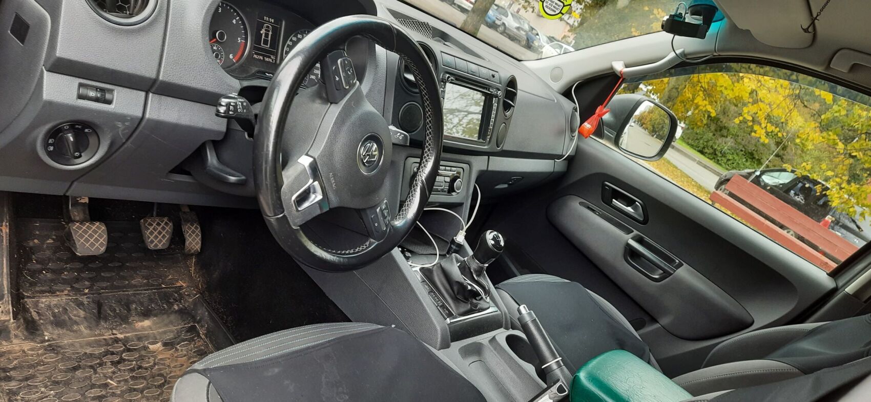 Volkswagen Amarok, 2013: купить бу автомобиль за 1210000.00 руб - Совкомбанк