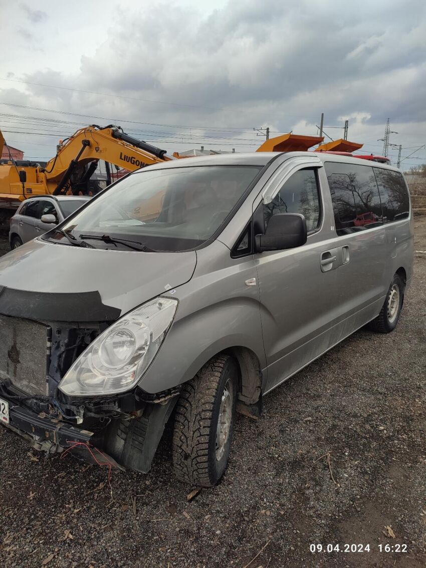 Hyundai Grand Starex, 2012: купить бу автомобиль за 1200000.00 руб -  Совкомбанк