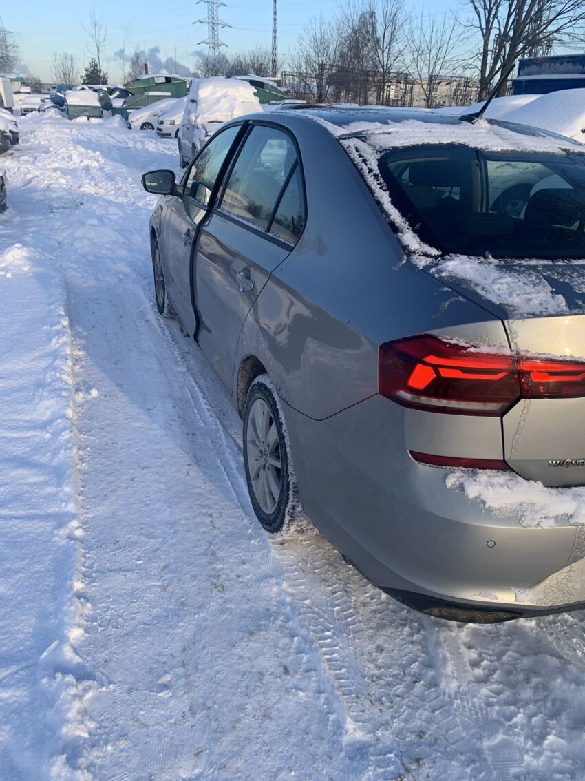 Volkswagen Polo, 2021: купить бу автомобиль за 1520000.00 руб - Совкомбанк