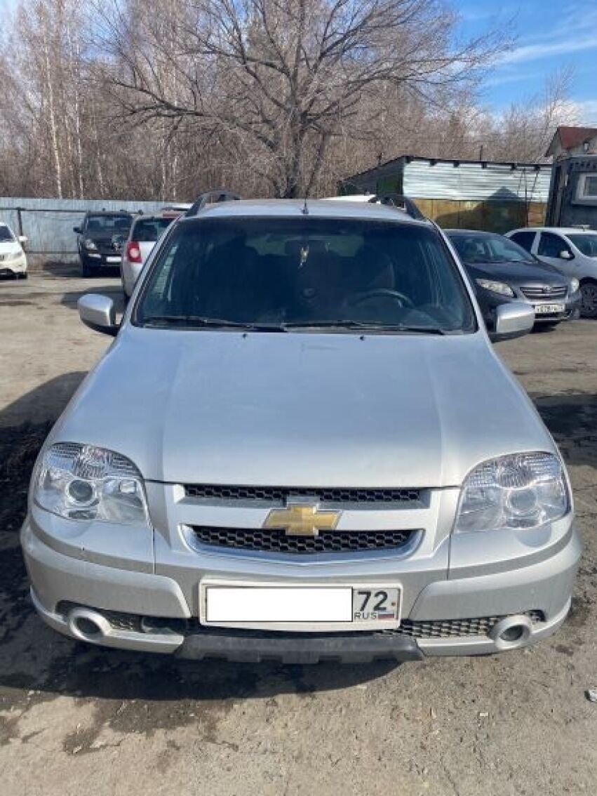 Chevrolet Niva, 2013: купить бу автомобиль за 500000.00 руб - Совкомбанк