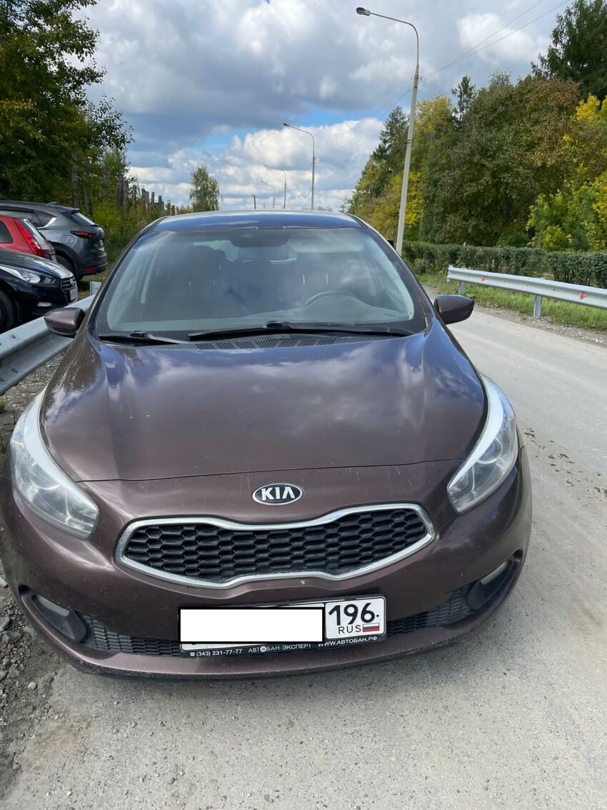 Kia Ceed, 2014: купить бу автомобиль за 300000.00 руб - Совкомбанк